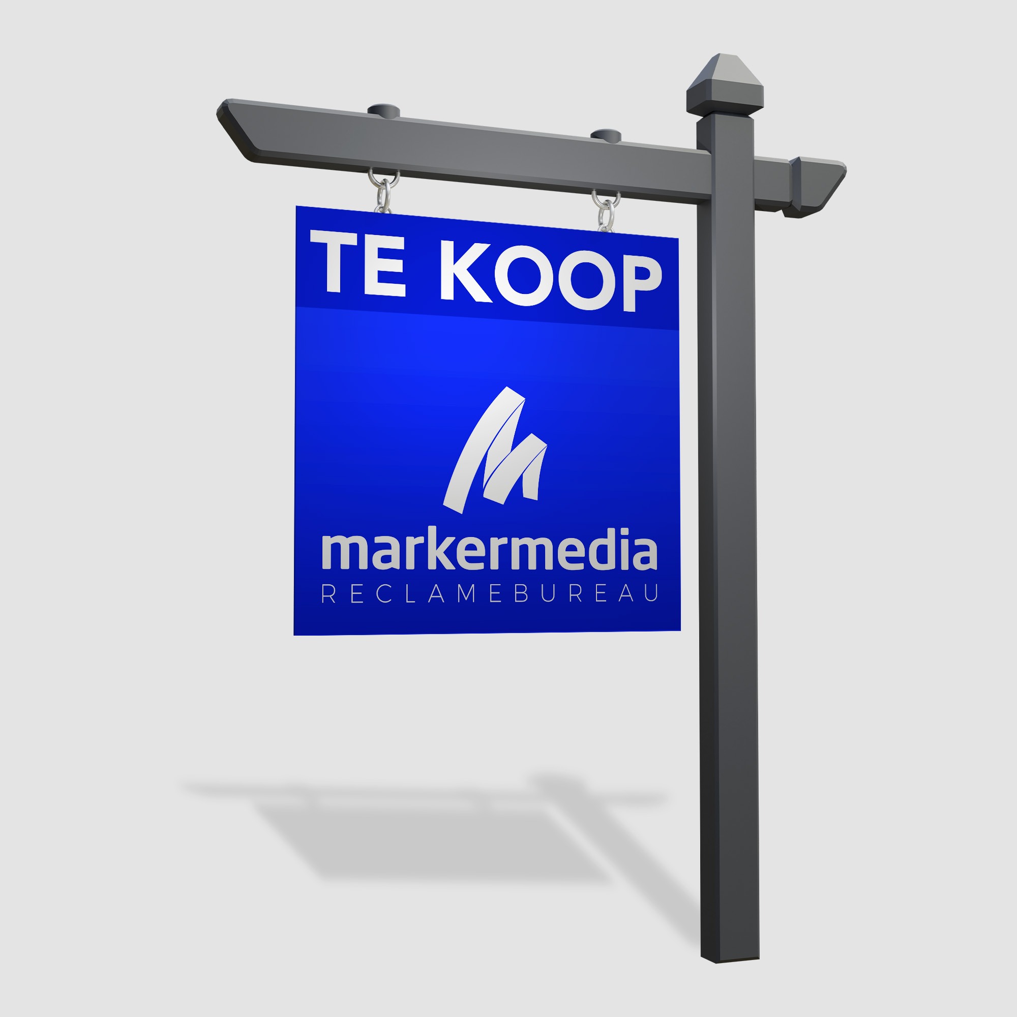 Een mockup van een makelaarsbord voor Marker Media, met een heldere blauwe achtergrond en de tekst 'TE KOOP' in grote letters aan de bovenkant. Het logo van Marker Media is prominent weergegeven, samen met de naam 'marker media reclamebureau', wat een professionele uitstraling geeft voor vastgoedpromotie.